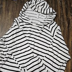 Piphany long-sleeved hooded shirt